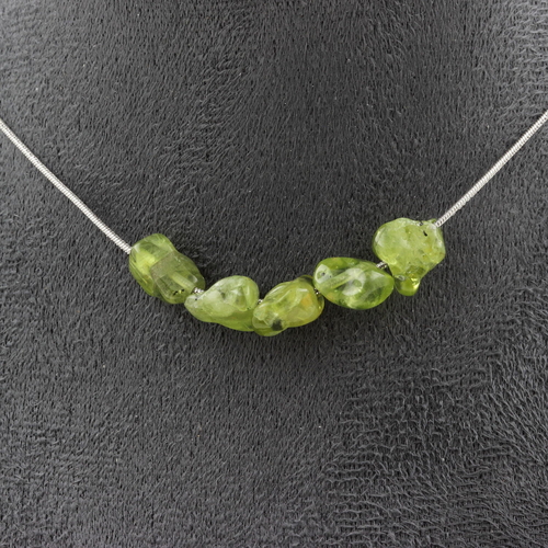 Peridot from Myanmar (Burma) 5 beads necklace. 