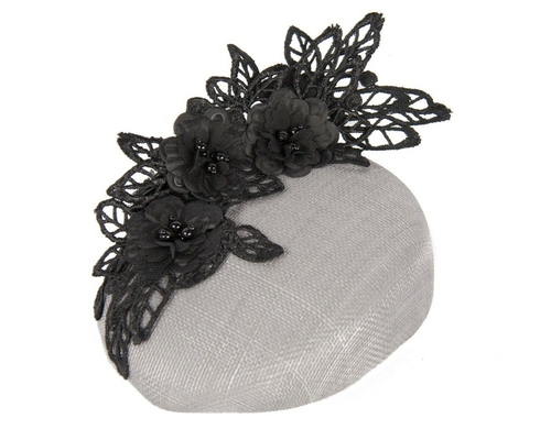 Silver pillbox with lace