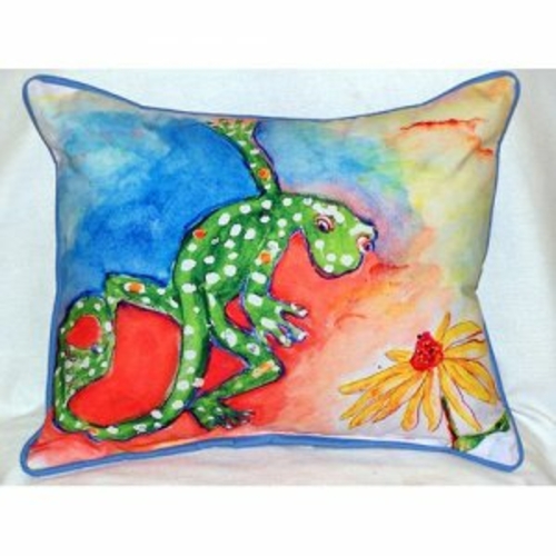 Betsy Drake ZP143 Gecko Indoor & Outdoor Throw Pillow- 20 x 24 in.