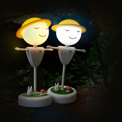 Scarecrow LED Lamp