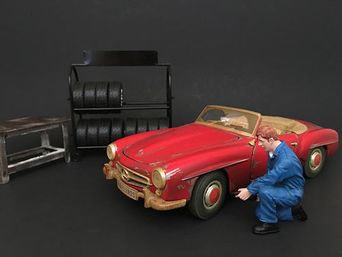 Mechanic Tony Inflating Tire Figurine for 1/24 Scale Models by