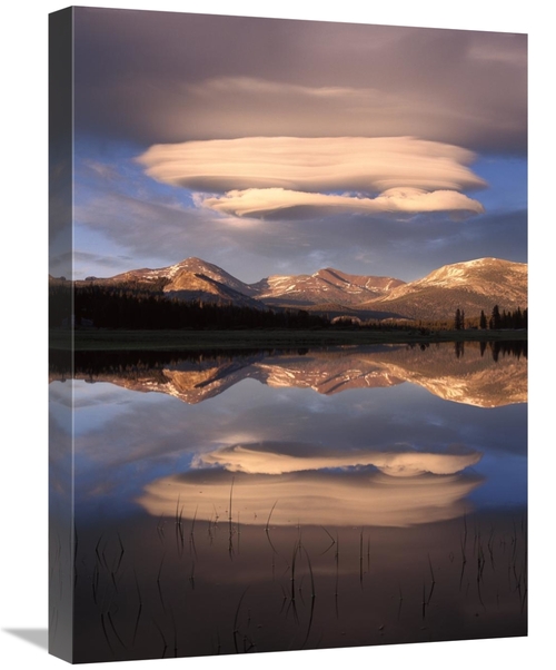 Global Gallery  18 x 24 in. Lenticular Clouds Over Mt Dana, Mt Gib