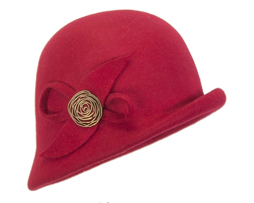 Red felt bucket hat with brass buckle J302R