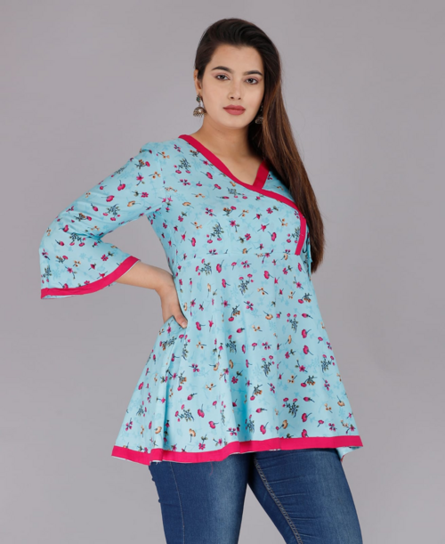 Women Blue Crepe printed tops size M