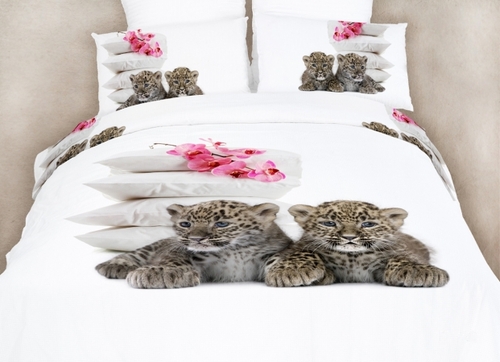 Dolce Mela DM486T 4 Piece Animal Print Bedding Duvet Cover Sheet Set- 