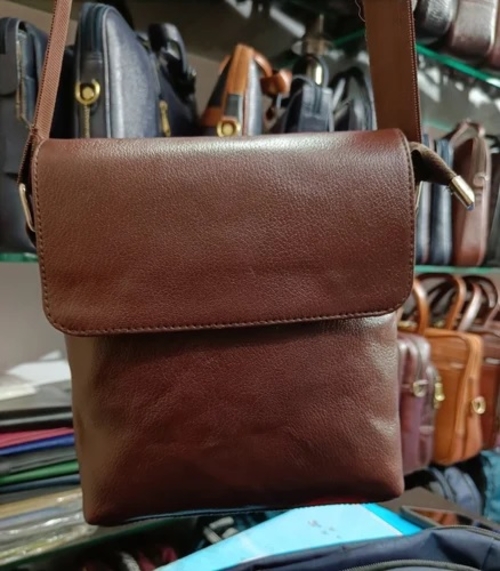 Unisex Plain Promotional Side Leather Bag, For Office