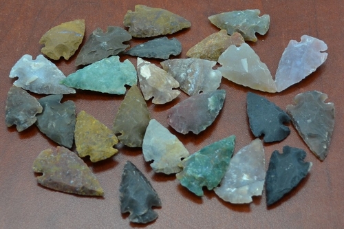 25 Pcs Small Assort Agate Stone Arrowheads 1-1.5"