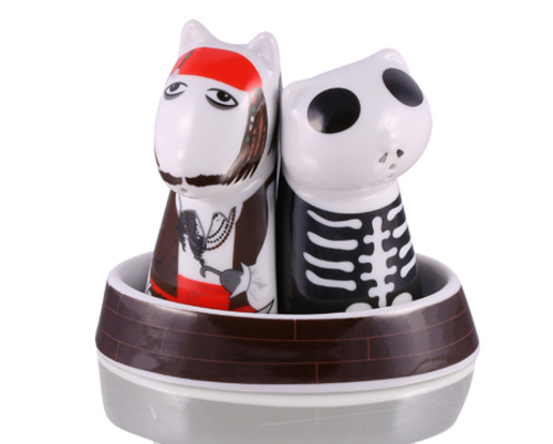 Salt and Pepper Set - Pirates, porcelain