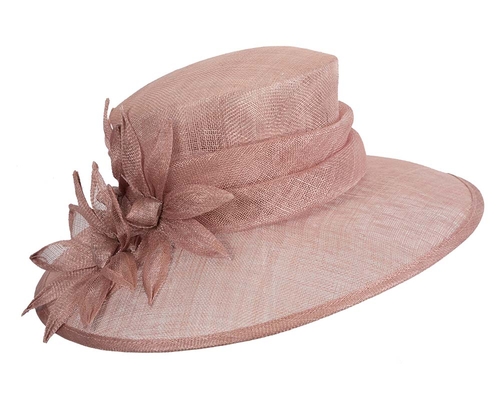 Large dusty pink spring racing hat