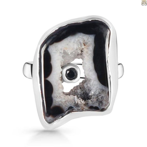 Agate (Black) Adjustable Ring centre eye Artificial