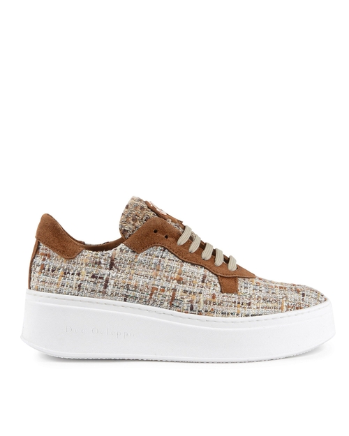 Challenging Boucle Sneaker - Brown