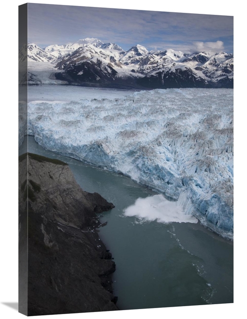 Global Gallery GCS-395495-30-142 30 in. Hubbard Glacier Encroaching on