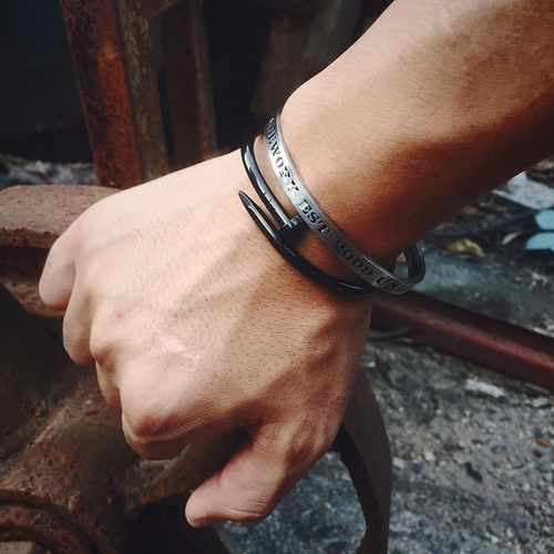 Nail Bracelet