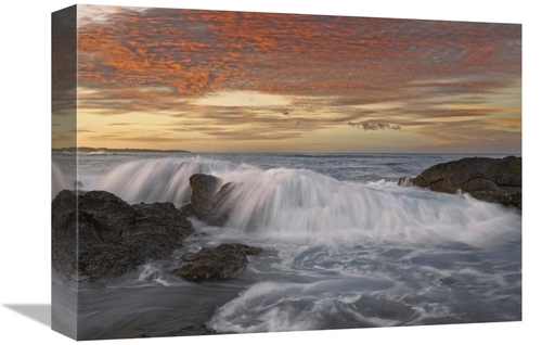 Global Gallery GCS-452183-1216-142 12 x 16 in. Breaking Wave, Play