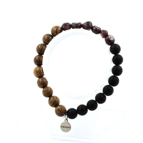 Garnet + Matte Black Onyx + wood Bracelet 8 mm Beads.