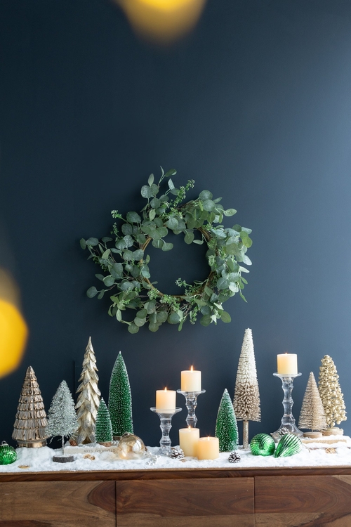 Main D23.6' Eucalyptus Wreath, Green image