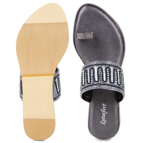 Women Embellished non-slip Flats