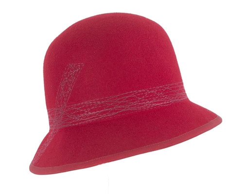 Red ladies winter bucket hat