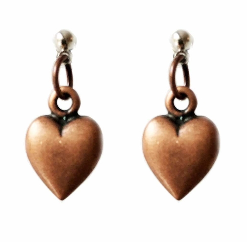 Heart stud earrings in brass. Perfect for valentines day, valentines