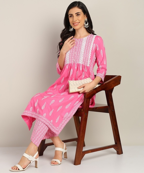 Women's Bright Pink Printed  Cotton Kurta SIZE-M COLOR-PINK