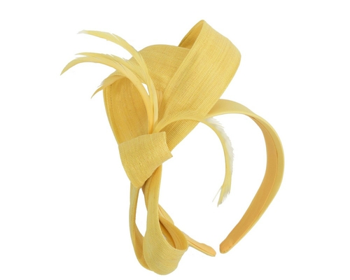 Yellow abaca loops and feathers racing fascinator