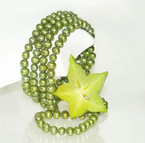 Green freshwater cultured pearl necklace