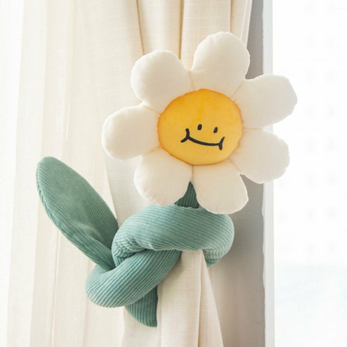 Plush Daisy Curtain Tieback