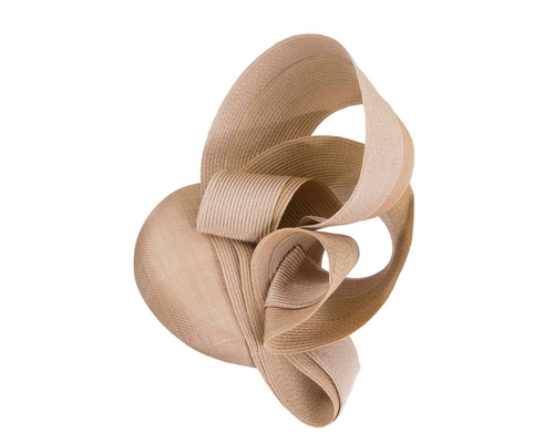 Stunning nude racing fascinator