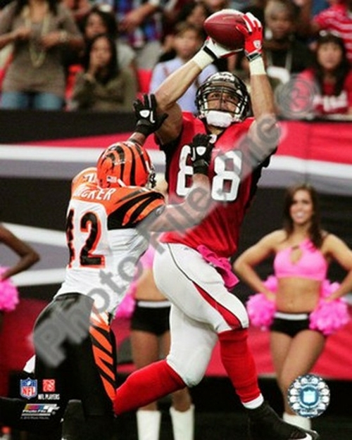 Photofile PFSAAMX04701 Tony Gonzalez 2010 Action Sports Photo - 8 x 10