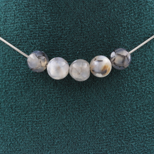 Dragon vein Agate 5 beads 8 mm necklace