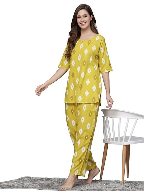 night suits in various  sizes and designs  YELLOW M