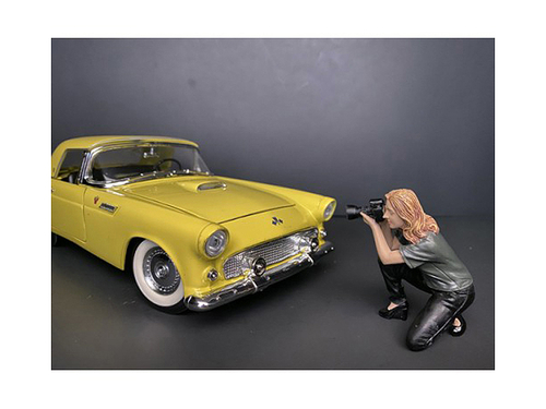 \Weekend Car Show\" Figurine III for 1/18 Scale Models by American