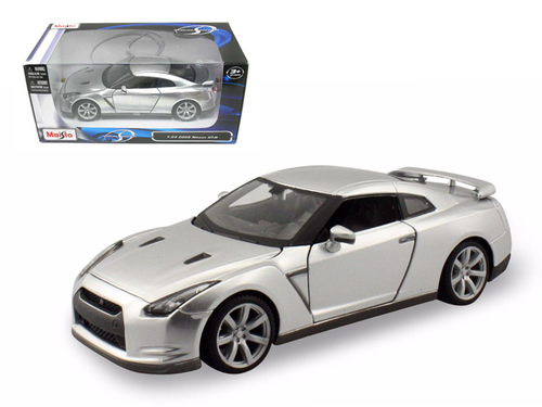 2009 Nissan GT-R R35 Silver 1/24 Diecast Model Car by Maisto