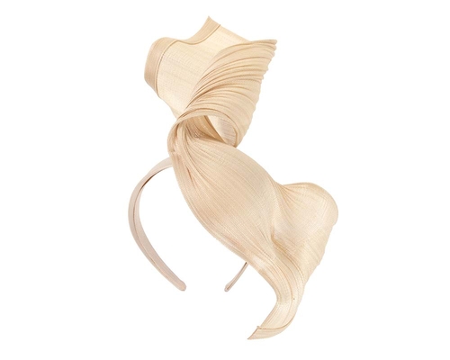 Large nude bespoke Jinsin racing fascinator