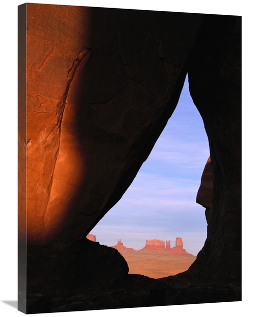 Global Gallery GCS-452038-2432-142 24 x 32 in. Teardrop Arch with Butt