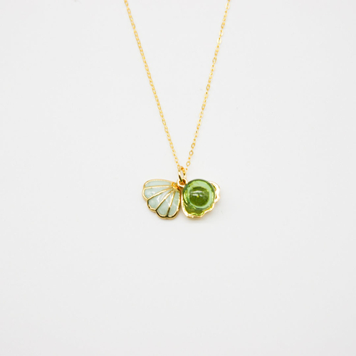 Gift Box - Green Shell Aroma Necklace, Gold c'ed Sterling Silver Chain
