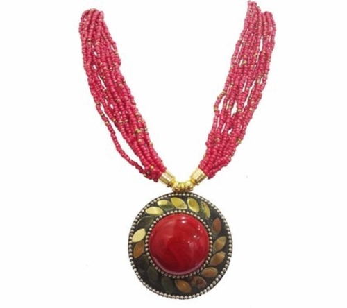 WOMEN RED STUD GIRLS NECKLACE PACK OF 1 (Size-FREE SIZE ) (Color-RED)