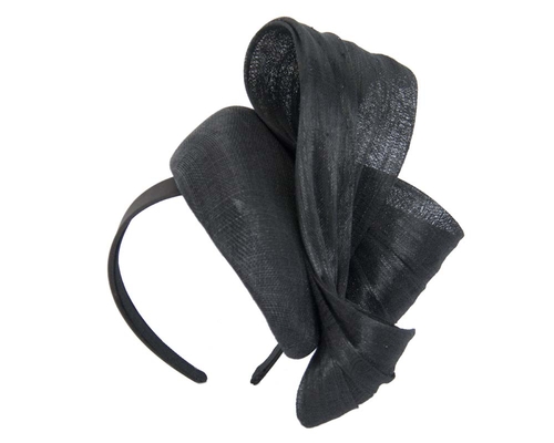 Black pillbox fascinator for  Cup races 