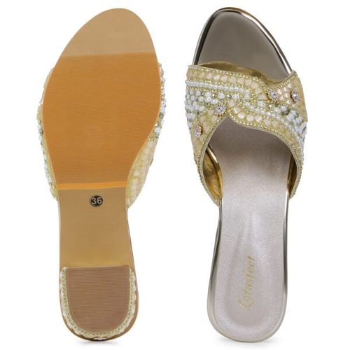 Women Embroidred Golden White flats