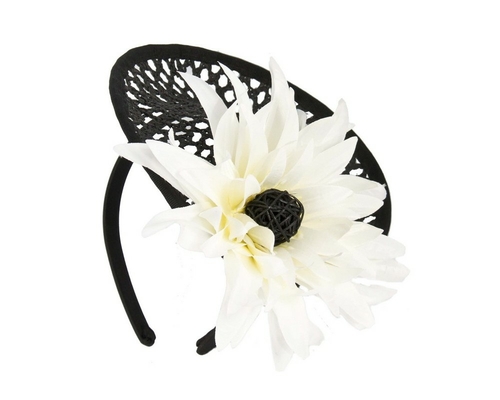 Black fascinator with cream flower