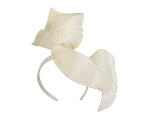 Large cream bespoke Jinsin racing fascinator