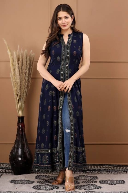Women Printed Viscose Rayon Frontslit Kurta SIZE-S COLOR-DARK BLUE