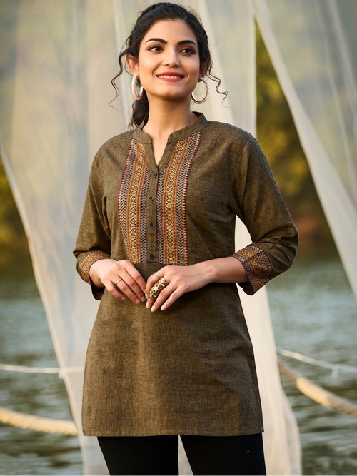 Women Yoke Embroidered Tunic (Color Brown) (Size M)