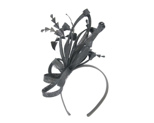 Black fireworks of sinamay and feathers fascinator