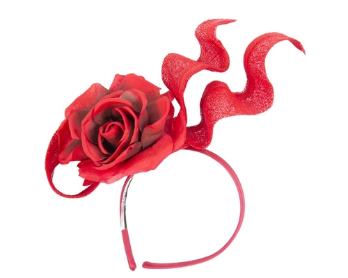 Red fascinator with flower