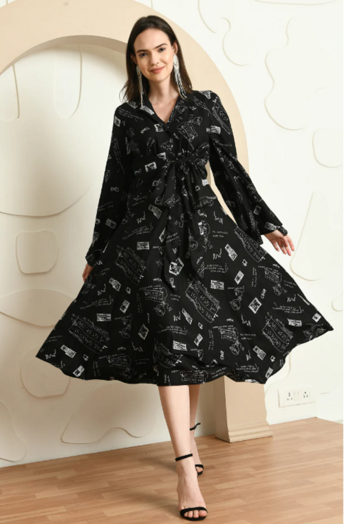 Black ALPHABET UMBRELLA SLEEVES DRESS (Size XL)