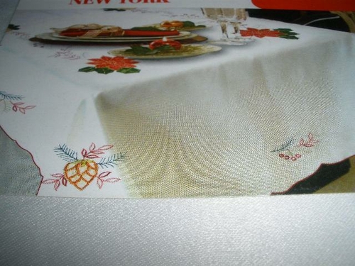 Tapestry Trading RC22355-60120 60 x 120 in. Embroidered Christmas Poin