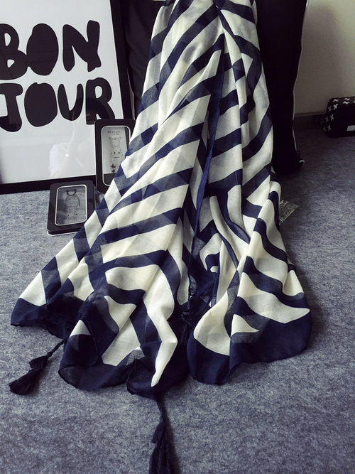 Striped Scarf in Navy/White with Removable Tassels 