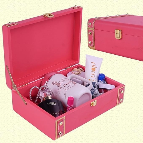 India Tradition Classic Rectangular Decorative Trunk Box (10x7x3.5 in)