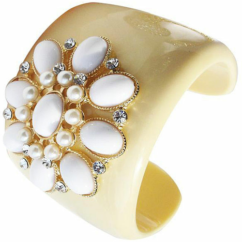 Zircomania 633B-3297WT White Cabochon Enamel Crystal and Faux Pearl Fl